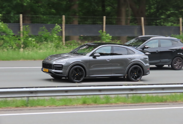 Porsche Cayenne Coupé Turbo S E-Hybrid