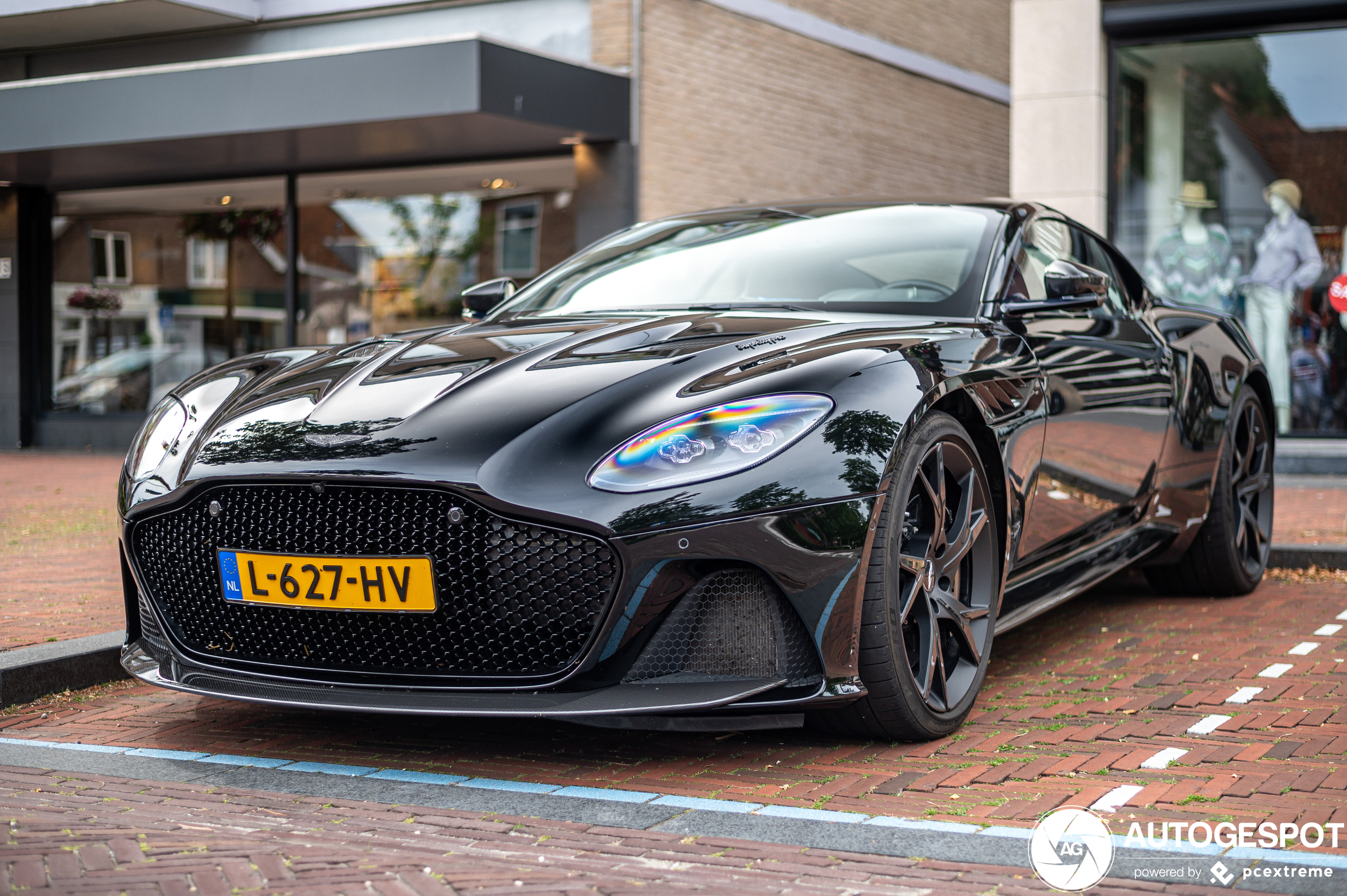 Aston Martin DBS Superleggera