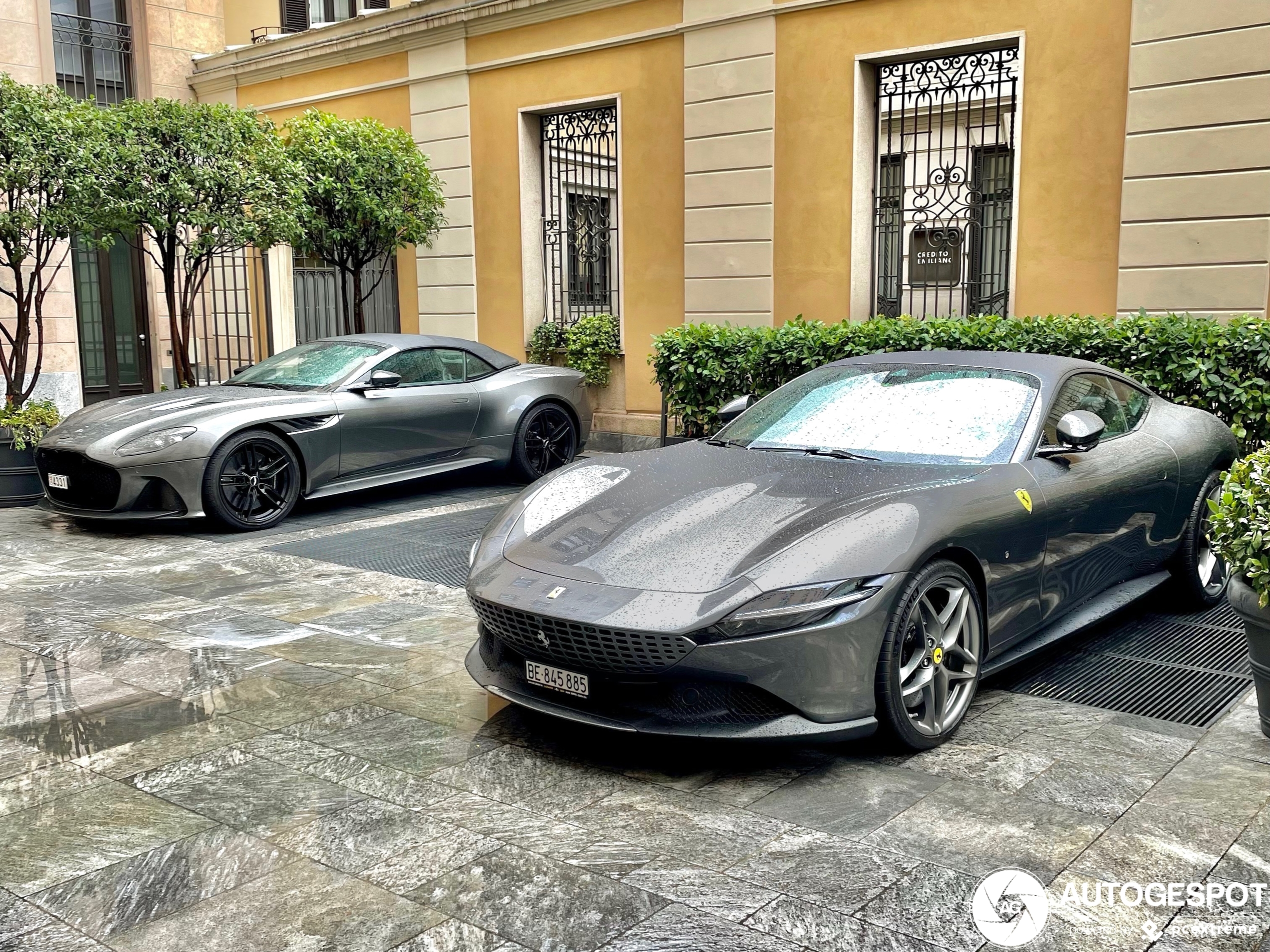 Aston Martin DBS Superleggera Volante