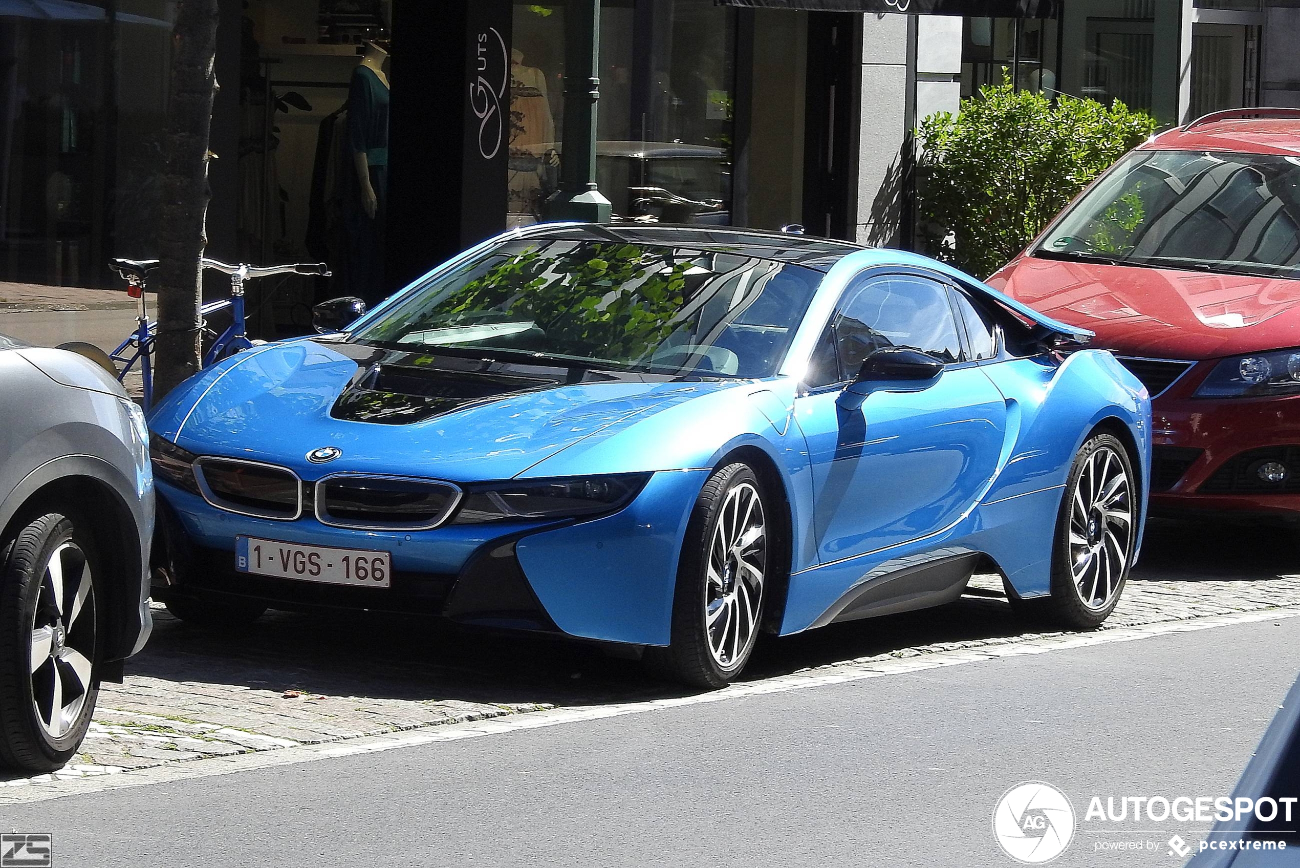 BMW i8