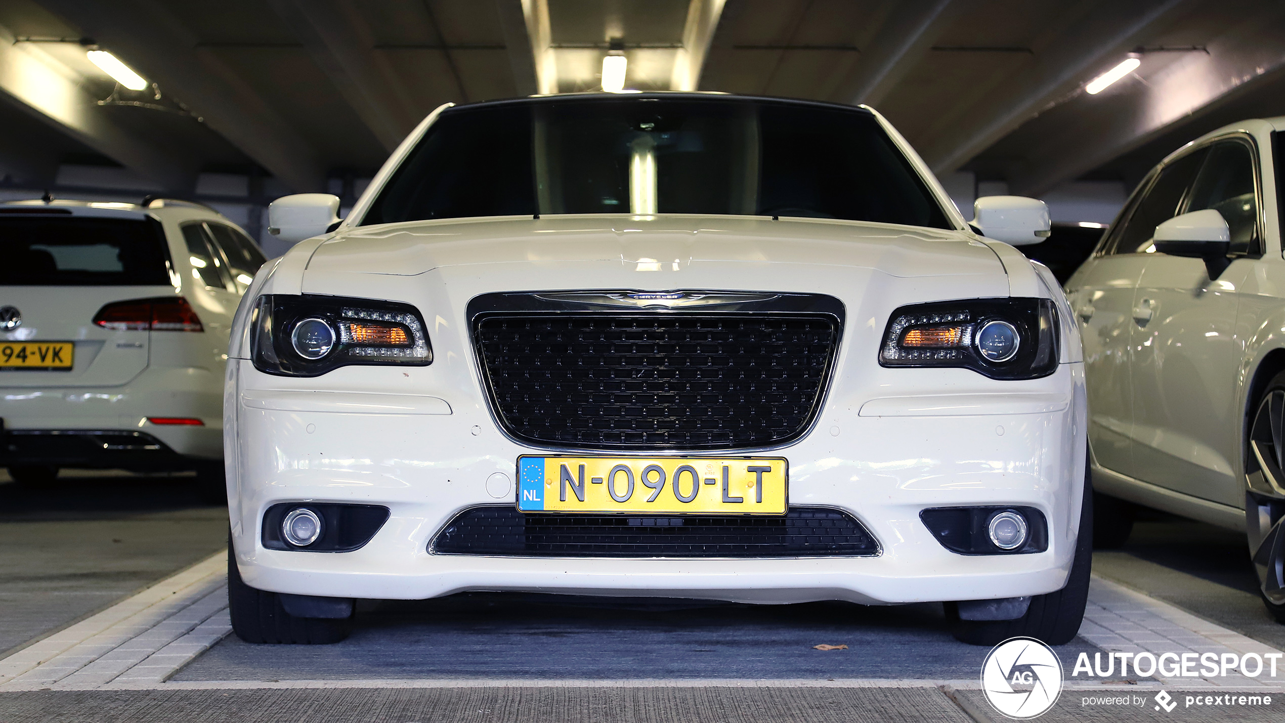 Chrysler 300C SRT8 2013