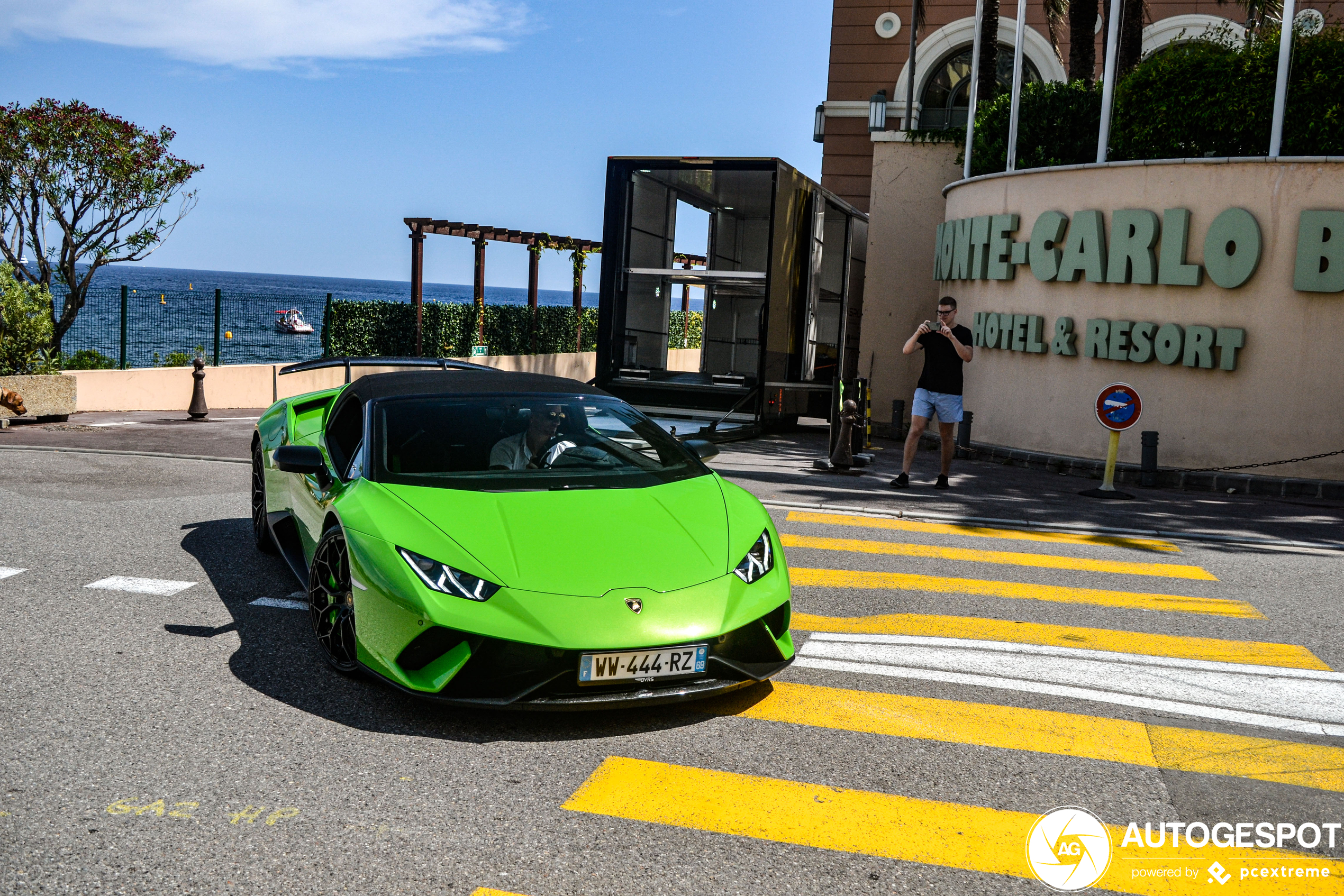 Lamborghini Huracán LP640-4 Performante Spyder