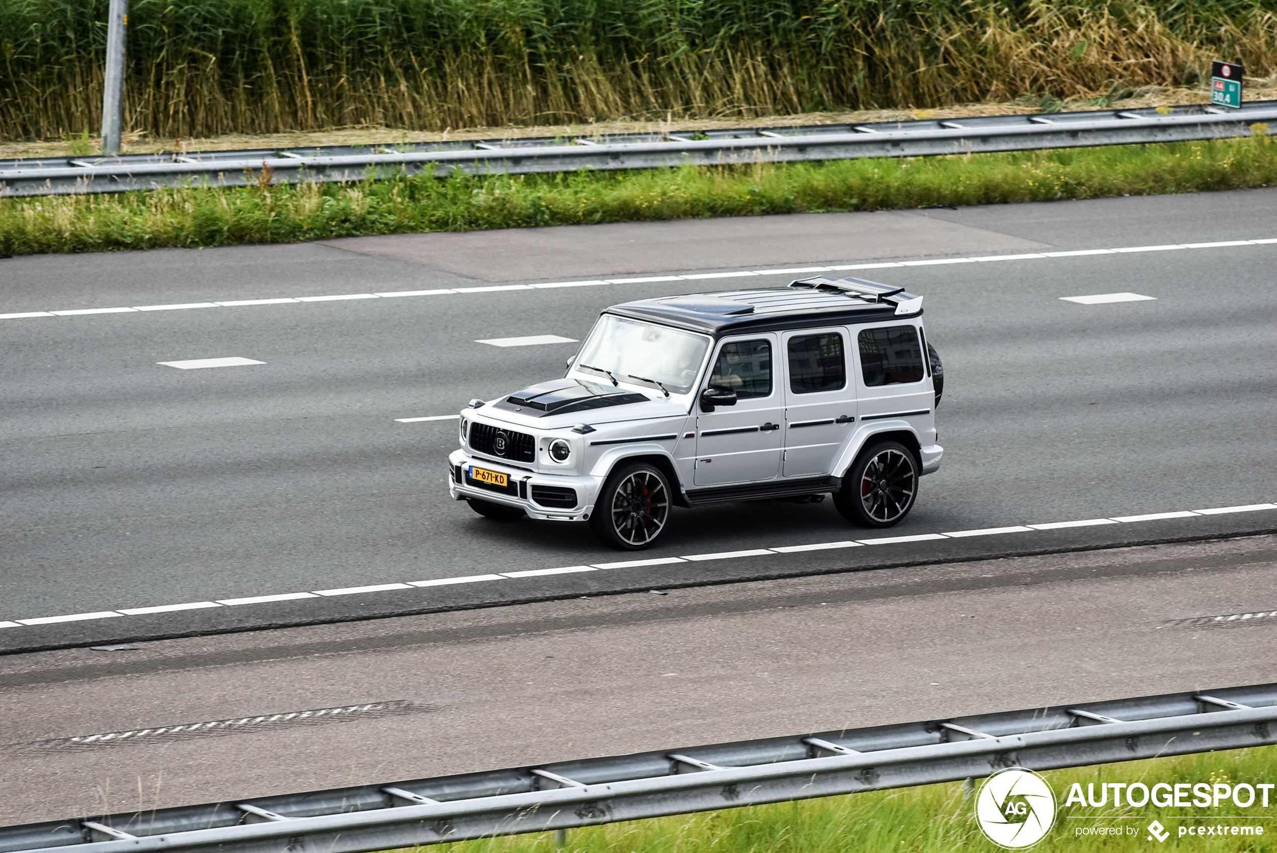 Mercedes-AMG Brabus G B40-700 W463