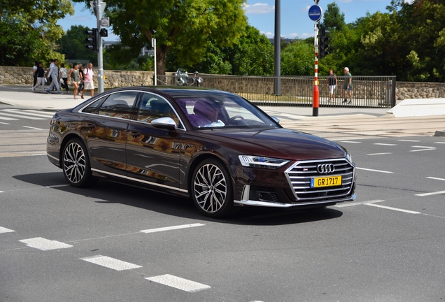 Audi S8 D5