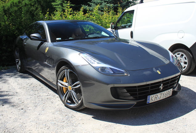 Ferrari GTC4Lusso