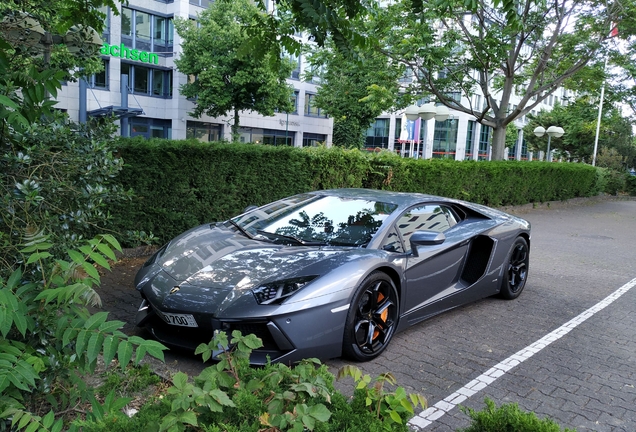 Lamborghini Aventador LP700-4