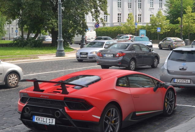 Lamborghini Huracán LP640-4 Performante