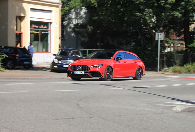 Mercedes-AMG CLA 45 S Shooting Brake X118