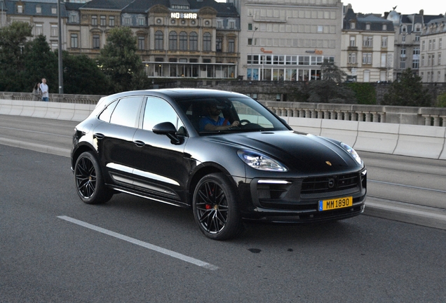 Porsche 95B Macan GTS MkIII