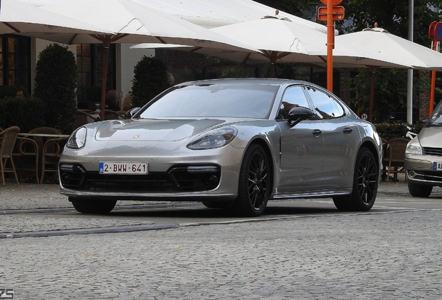 Porsche 971 Panamera Turbo S E-Hybrid