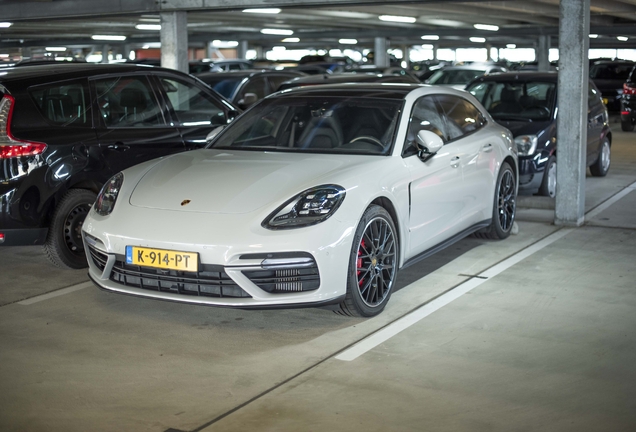 Porsche 971 Panamera Turbo Sport Turismo