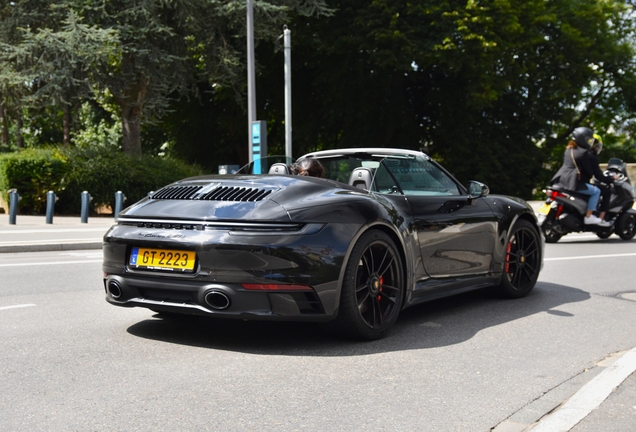 Porsche 992 Carrera 4 GTS Cabriolet