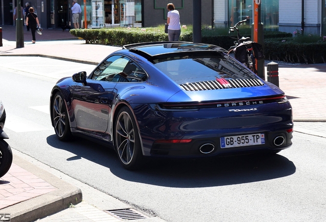 Porsche 992 Carrera 4S