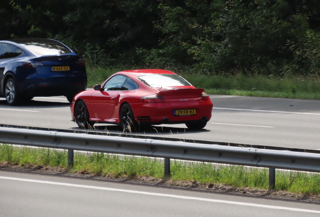 Porsche 996 Turbo