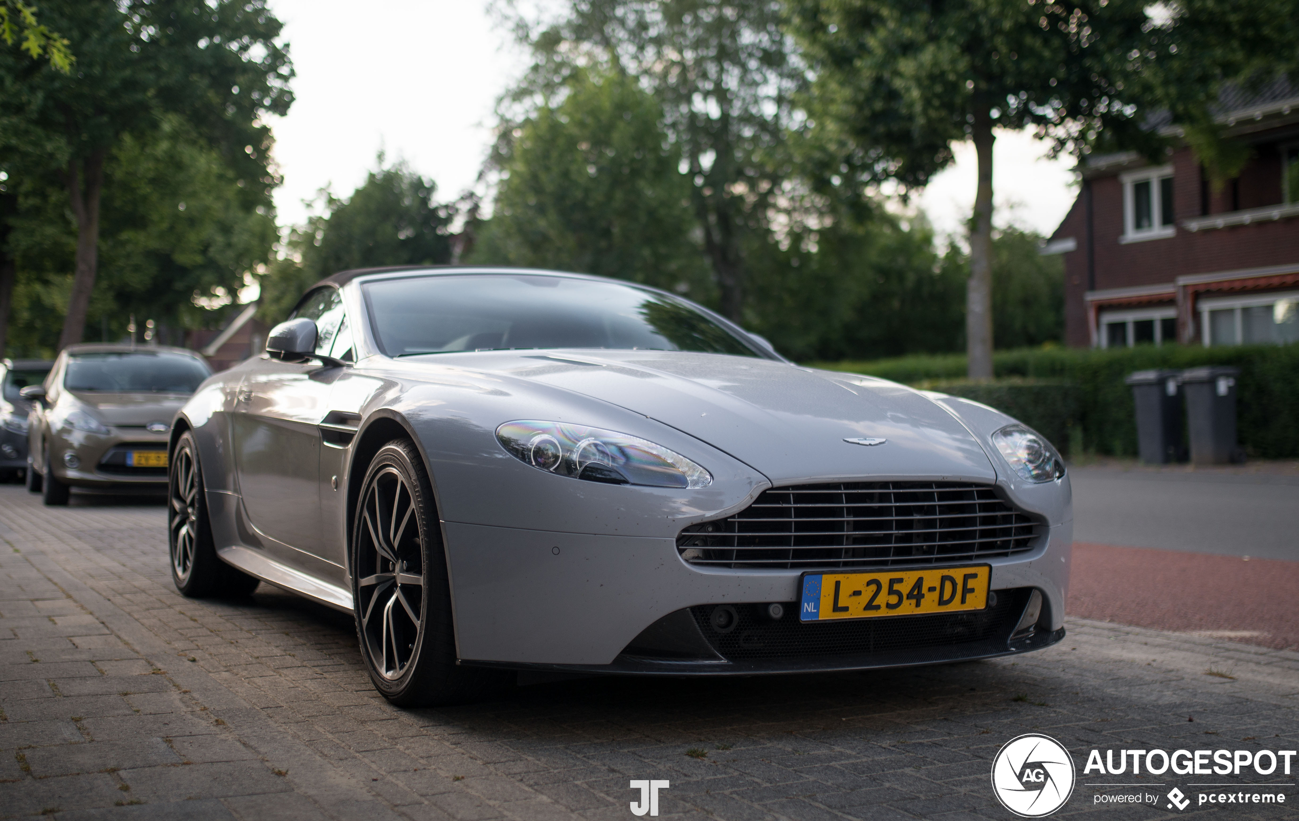 Aston Martin V8 Vantage S Roadster