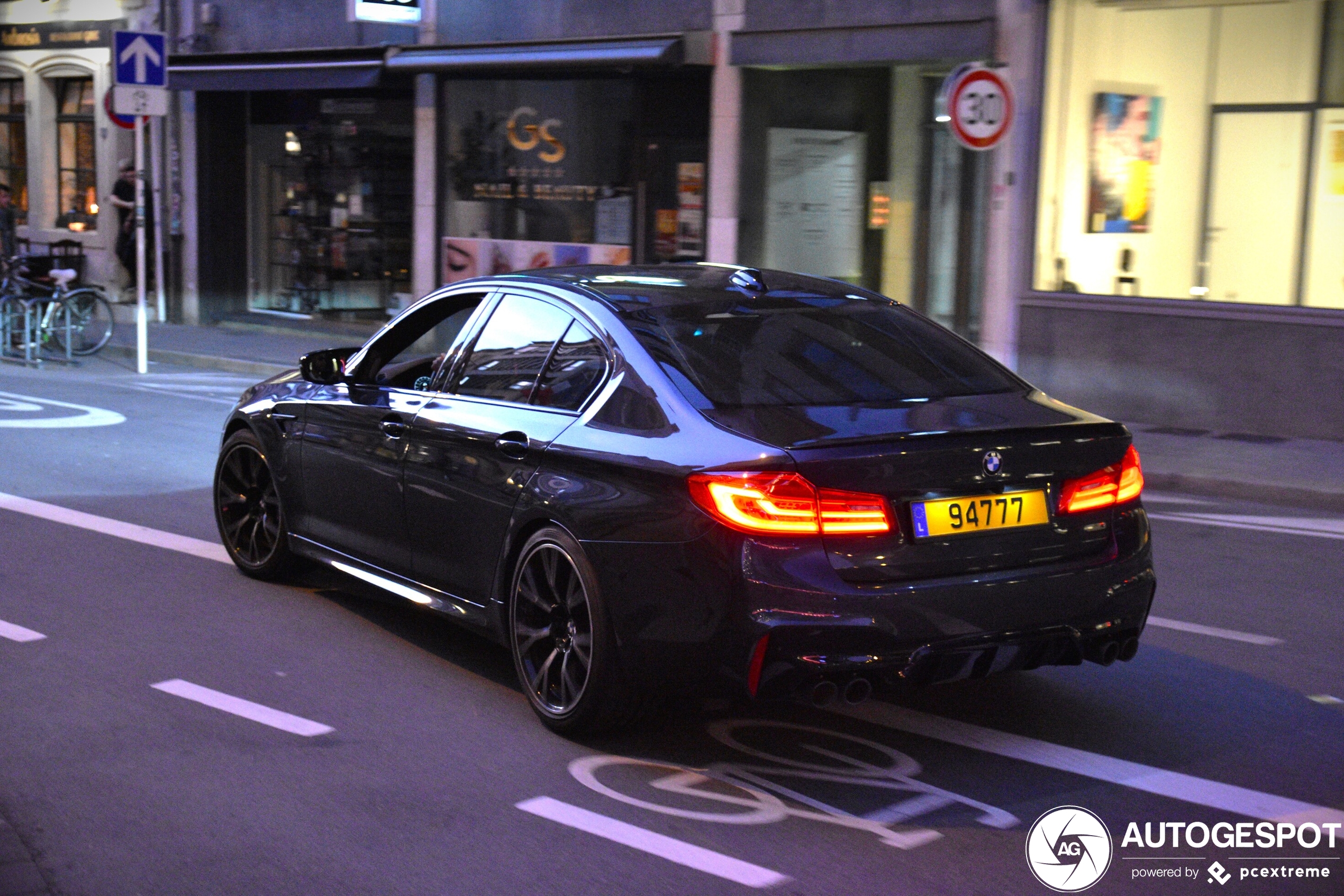 BMW M5 F90