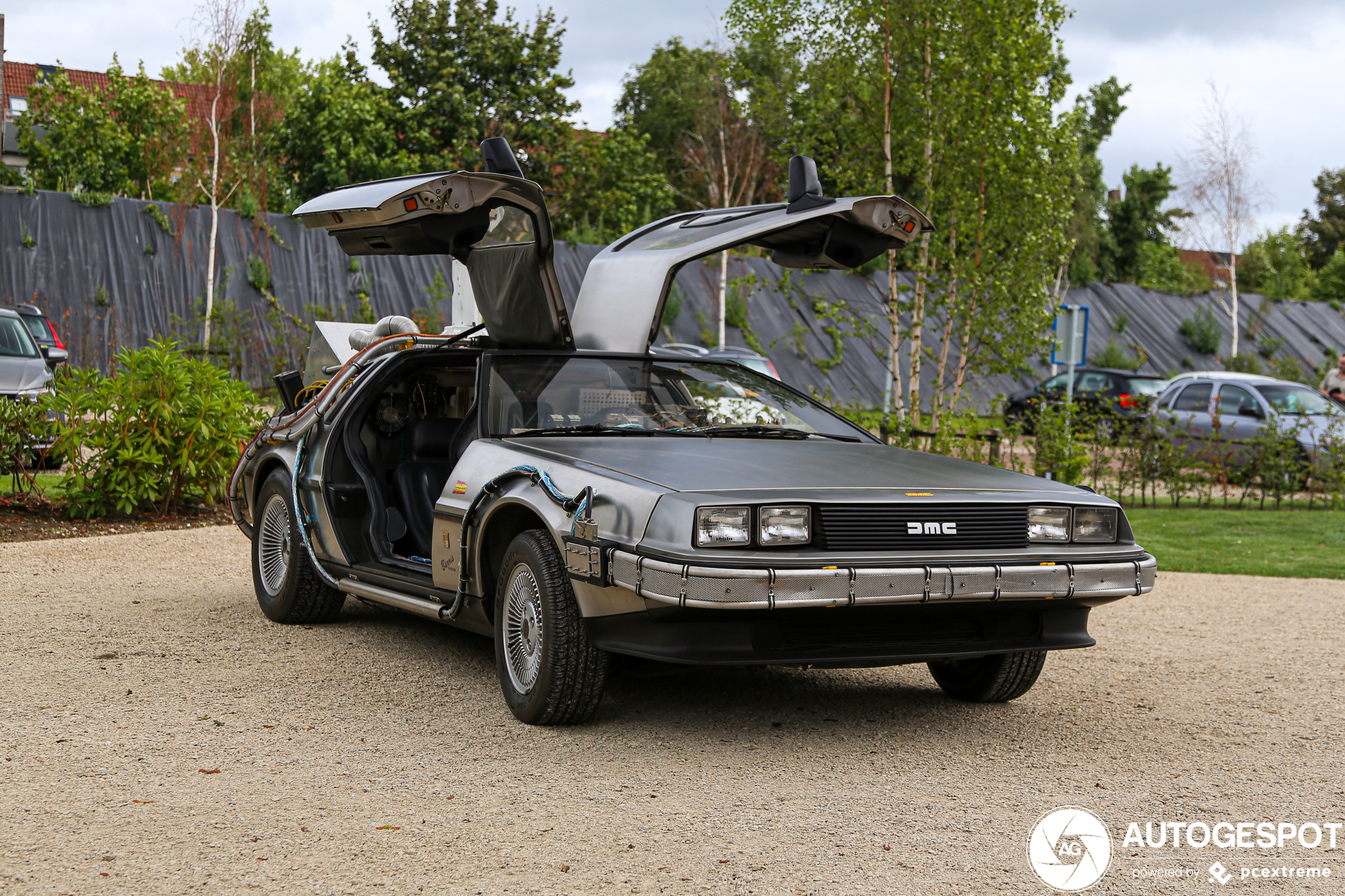 DeLorean DMC-12