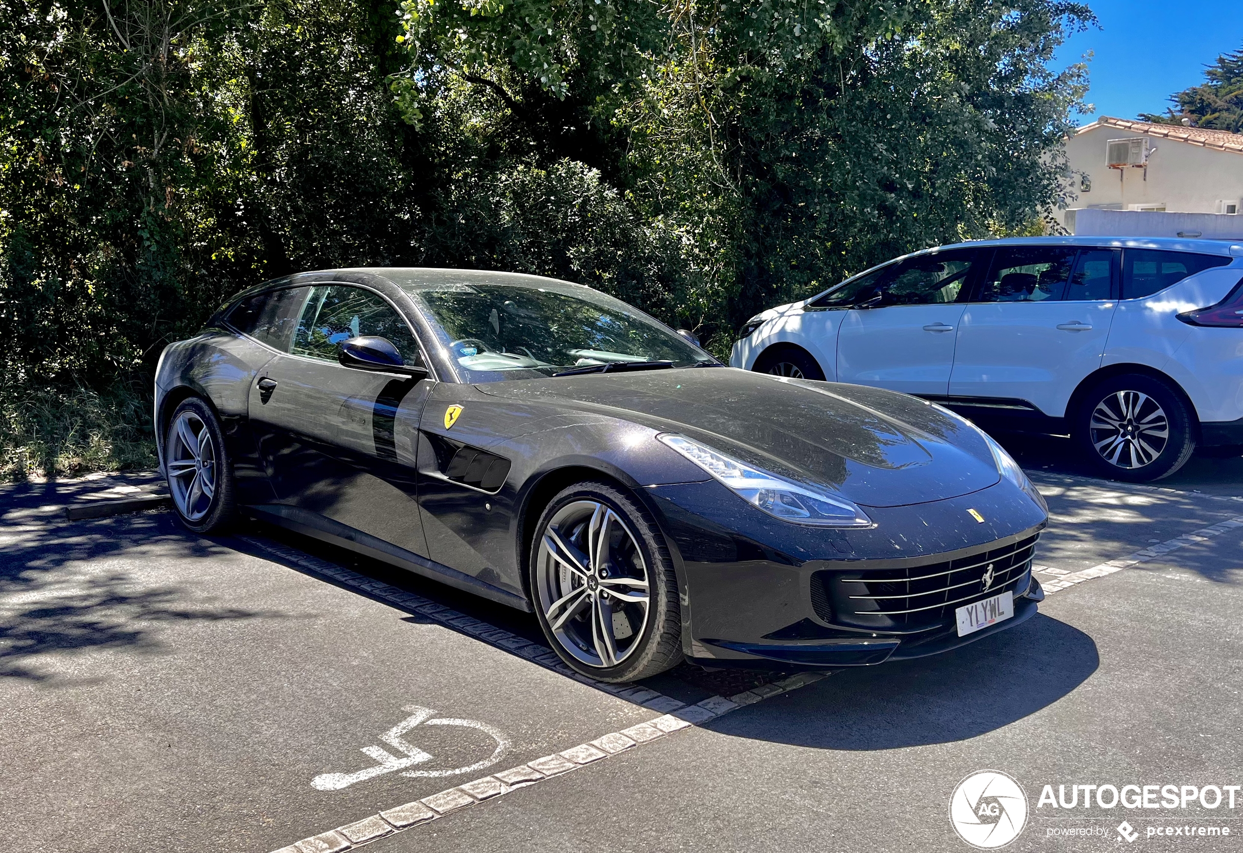 Ferrari GTC4Lusso