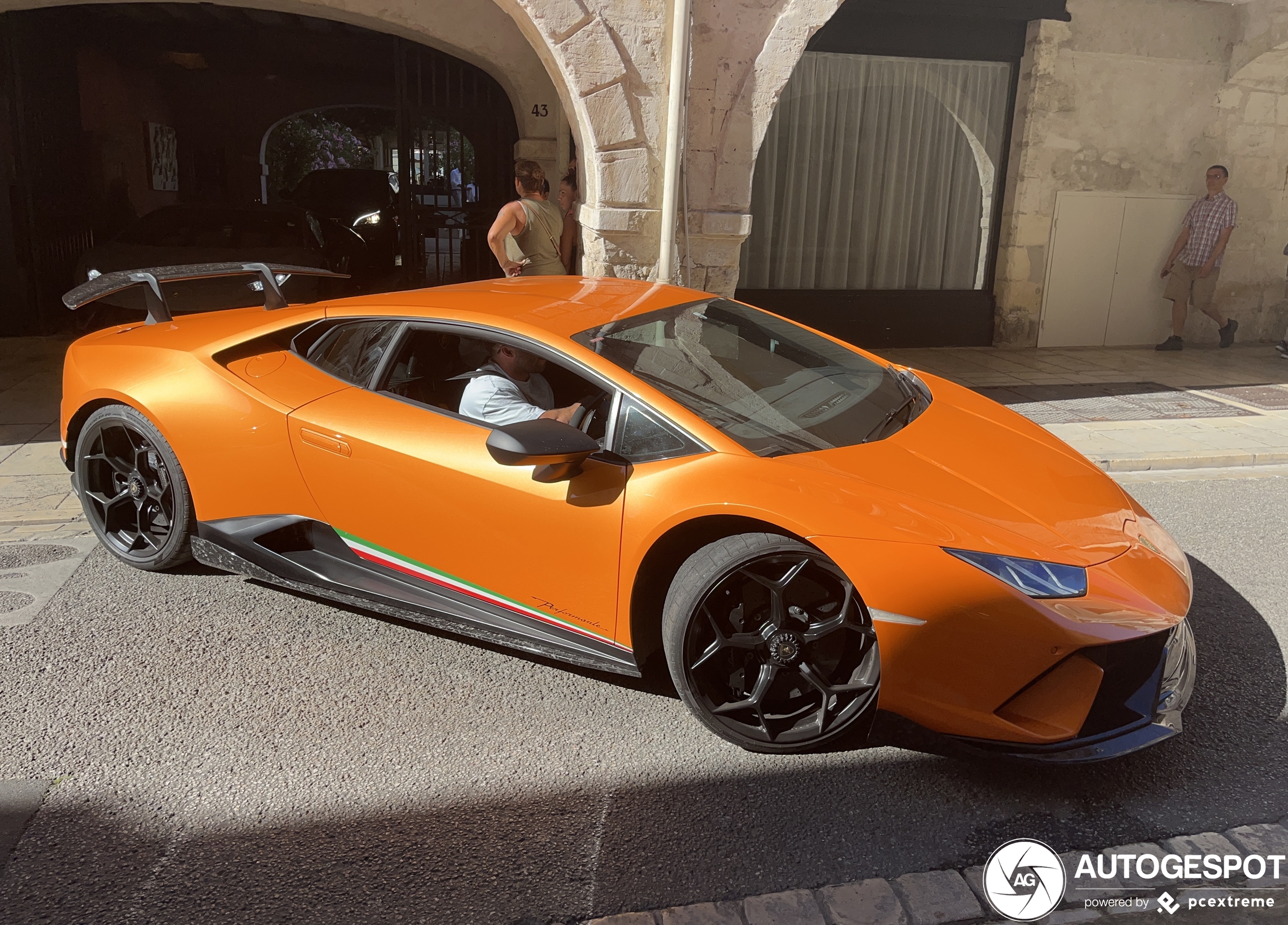 Lamborghini Huracán LP640-4 Performante