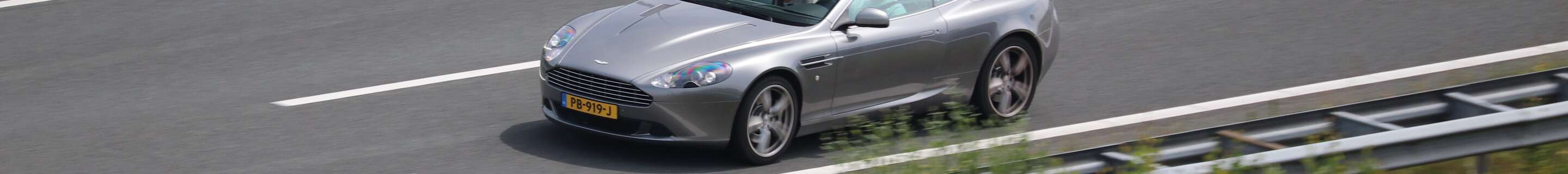 Aston Martin DB9 Volante 2010