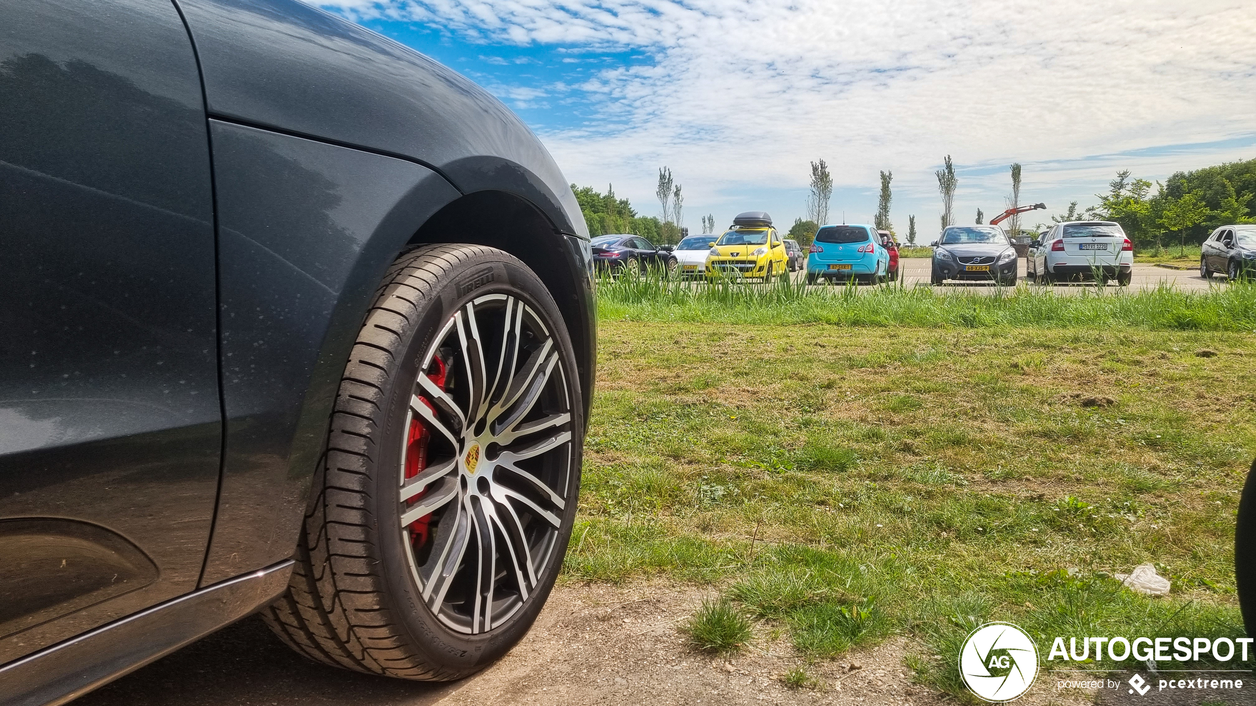 Porsche 95B Macan Turbo