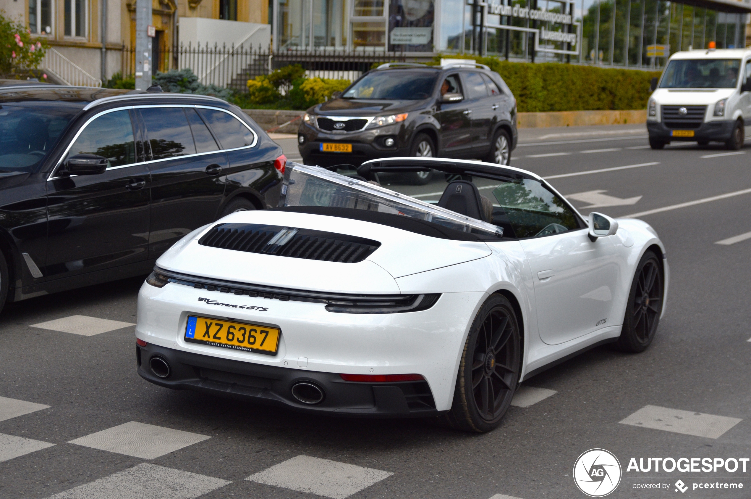 Porsche 992 Carrera 4 GTS Cabriolet