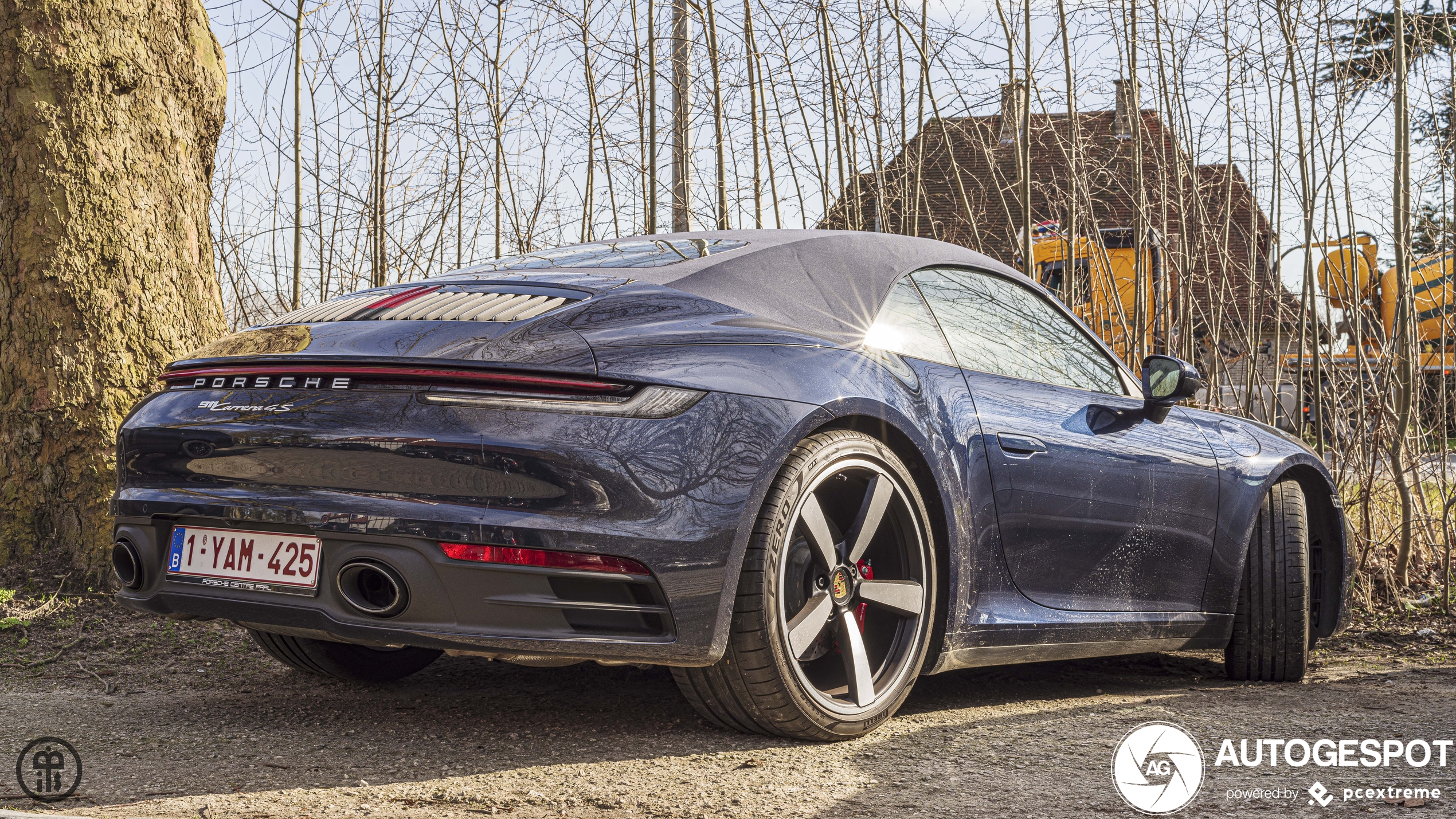 Porsche 992 Carrera 4S Cabriolet