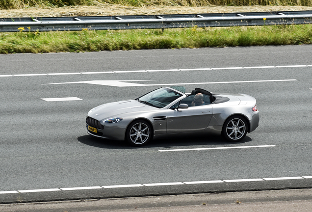 Aston Martin V8 Vantage Roadster