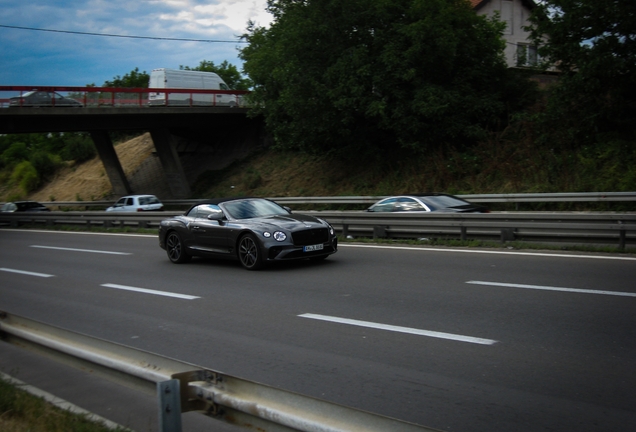 Bentley Continental GTC V8 2020