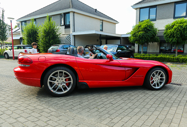 Dodge Viper SRT-10 Roadster 2003