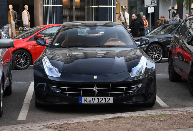 Ferrari FF