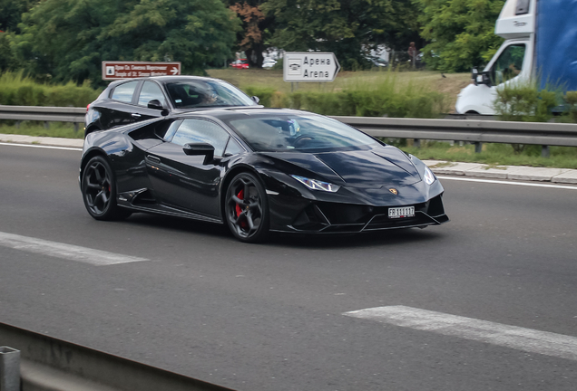 Lamborghini Huracán LP640-4 EVO