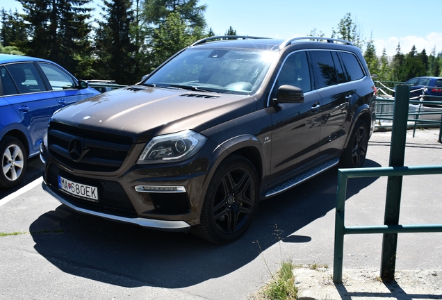 Mercedes-Benz GL 63 AMG X166