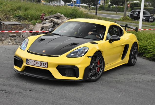 Porsche 718 Cayman GT4 RS Weissach Package