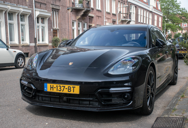 Porsche 971 Panamera Turbo S E-Hybrid Sport Turismo