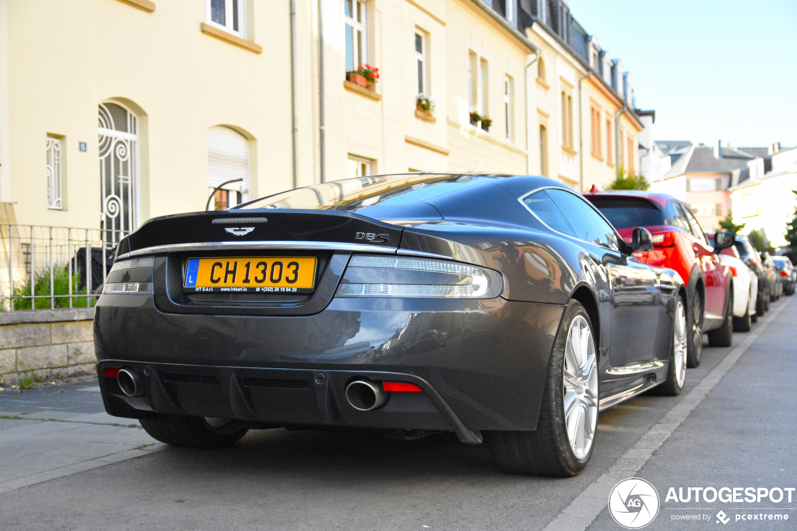 Aston Martin DBS