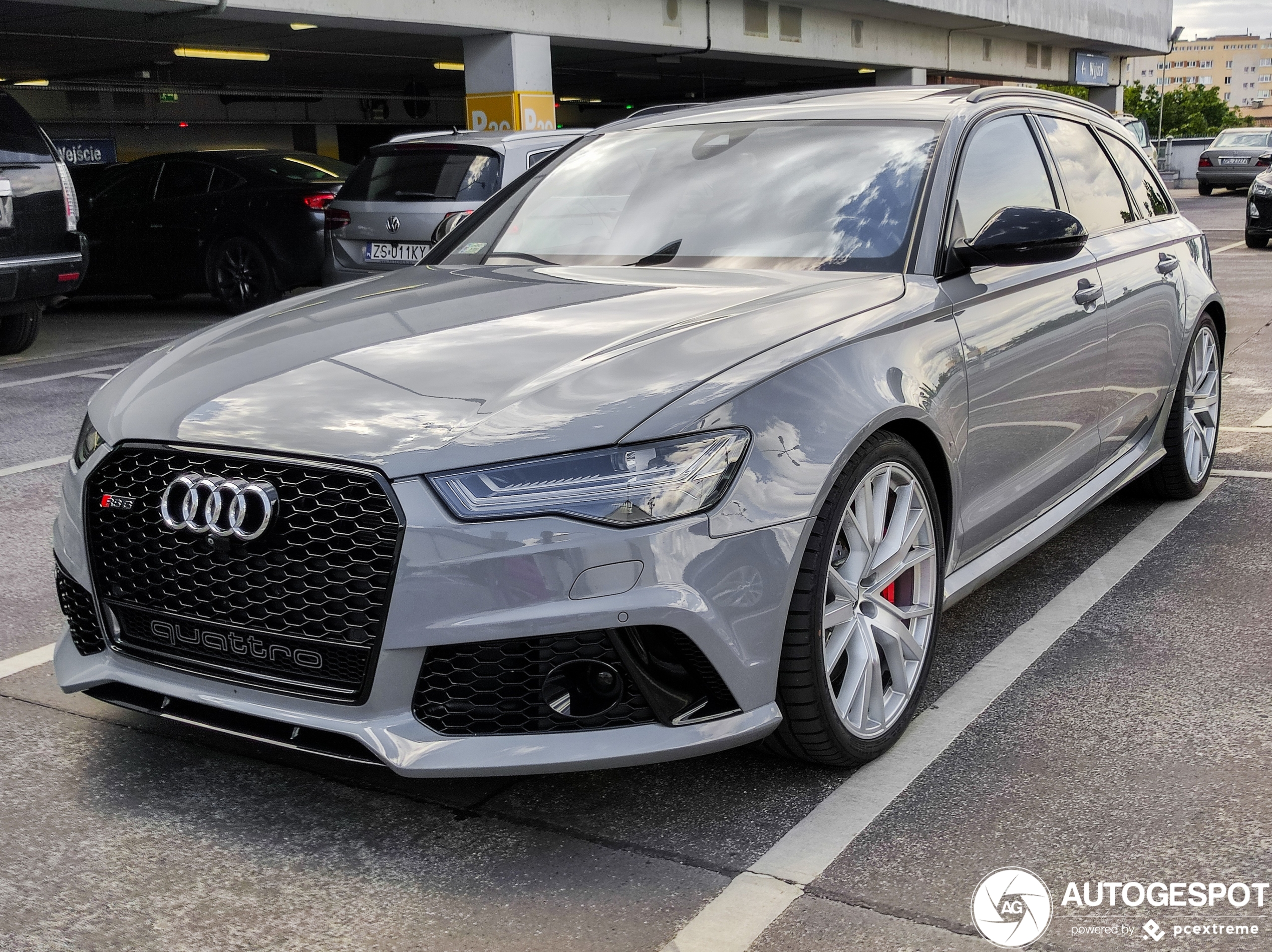 Audi RS6 Avant C7 2015