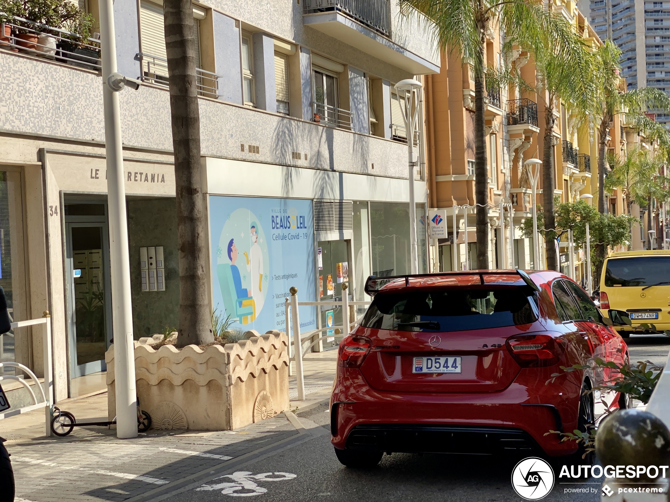 Mercedes-AMG A 45 W176 2015