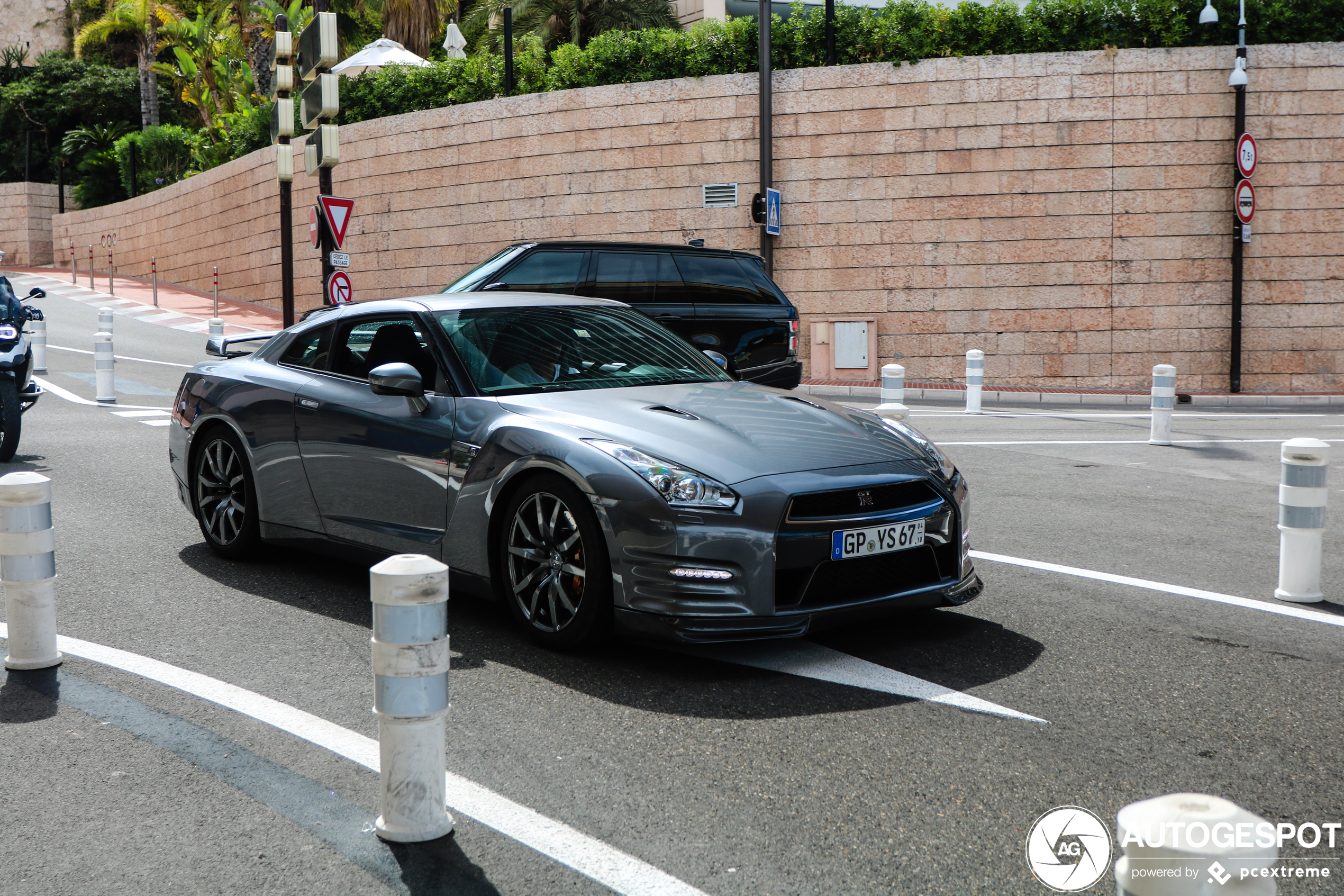 Nissan GT-R 2011