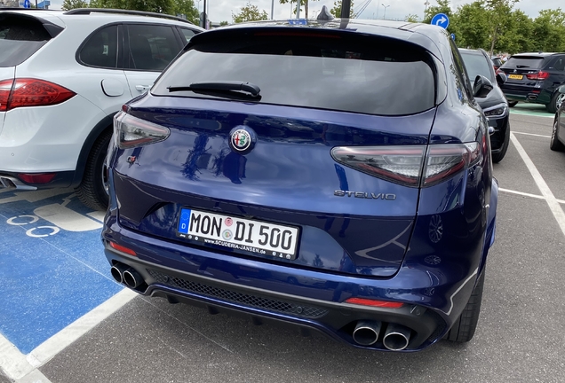 Alfa Romeo Stelvio Quadrifoglio 2020