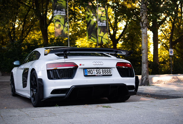 Audi R8 V10 Plus 2015