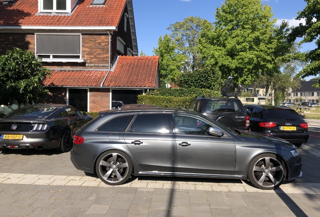 Audi RS4 Avant B8