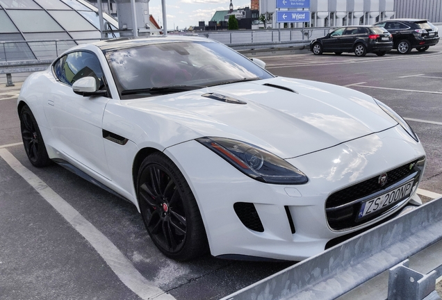 Jaguar F-TYPE R Coupé