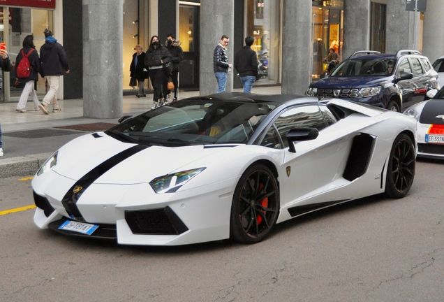 Lamborghini Aventador LP700-4 Roadster