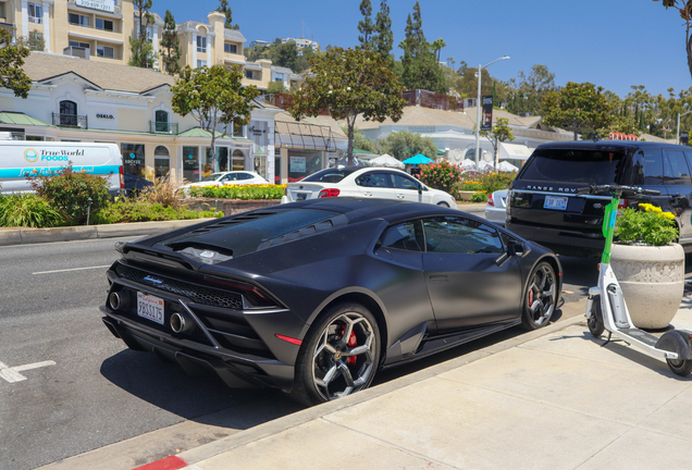 Lamborghini Huracán LP640-4 EVO