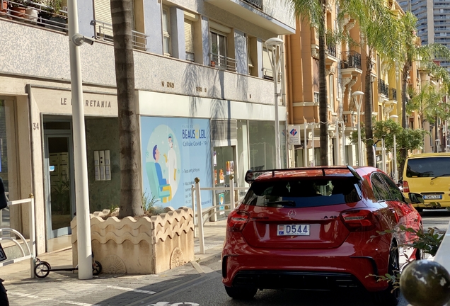 Mercedes-AMG A 45 W176 2015