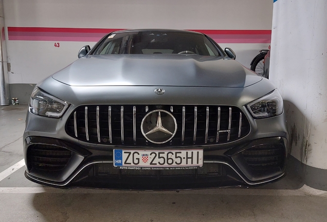 Mercedes-AMG GT 63 S X290