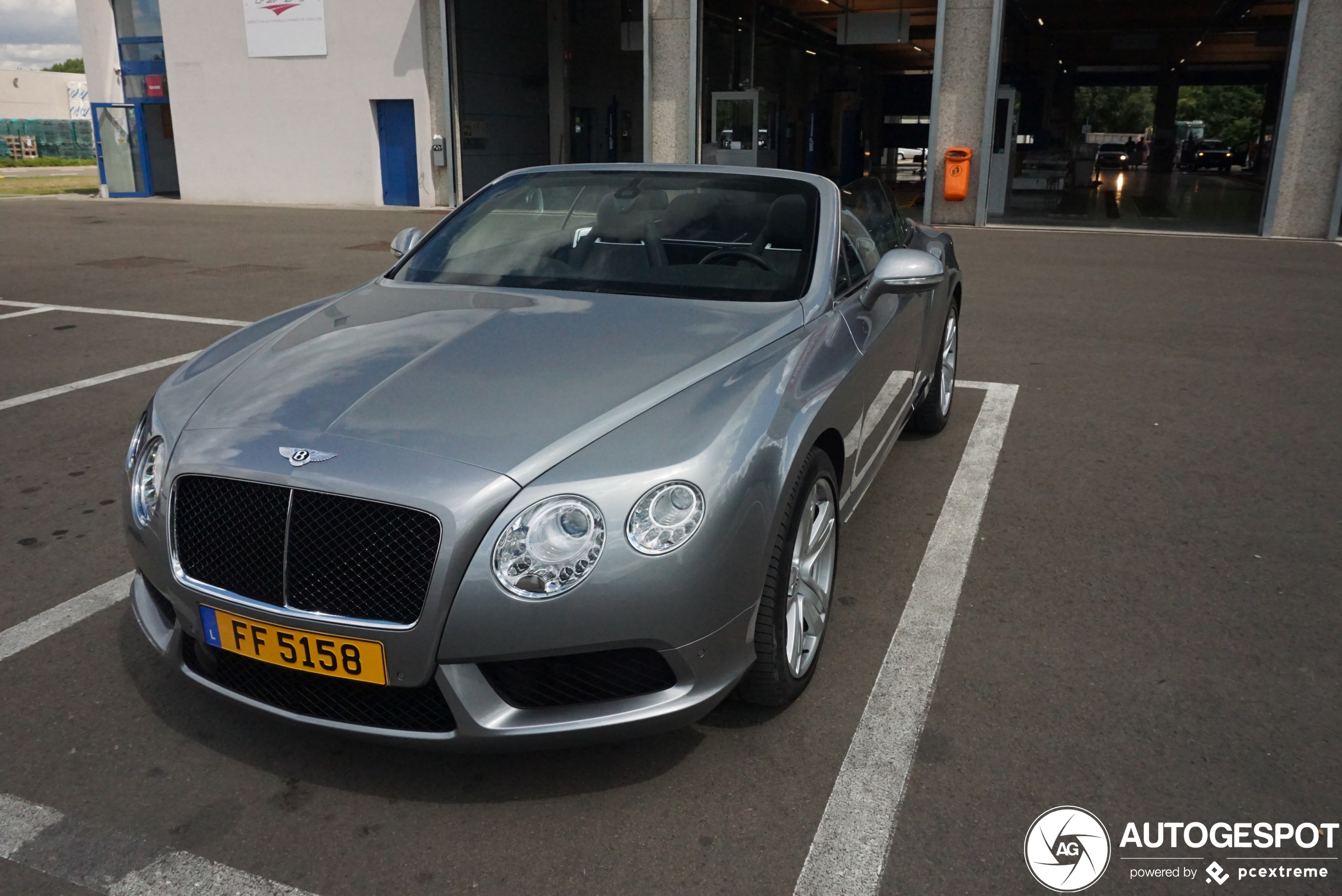 Bentley Continental GTC V8