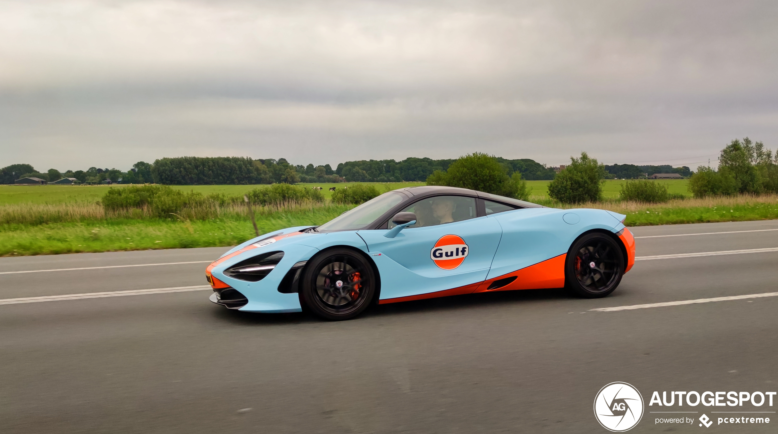 McLaren 720S