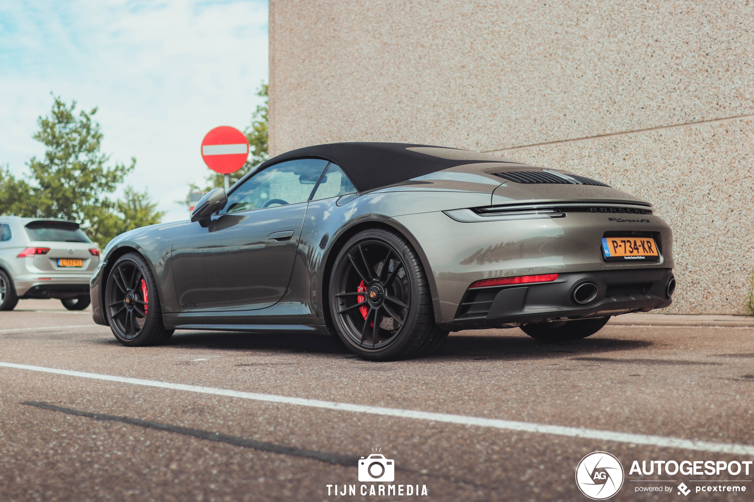 Porsche 992 Carrera 4 GTS Cabriolet